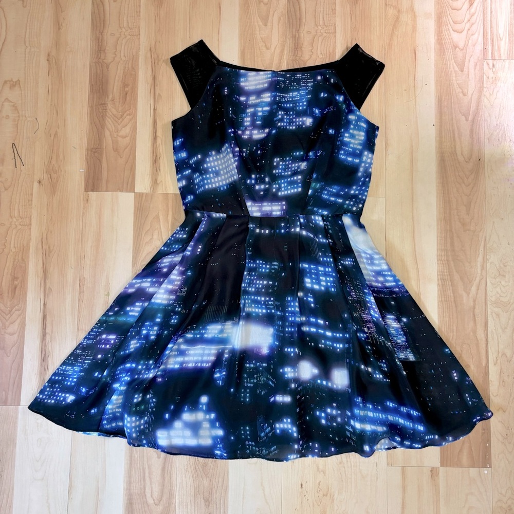 Milly Bella Cityscape A-Line Dress Size S 14” waist